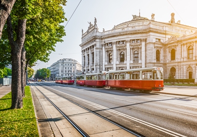 Wenen -stadsbeeld met tram