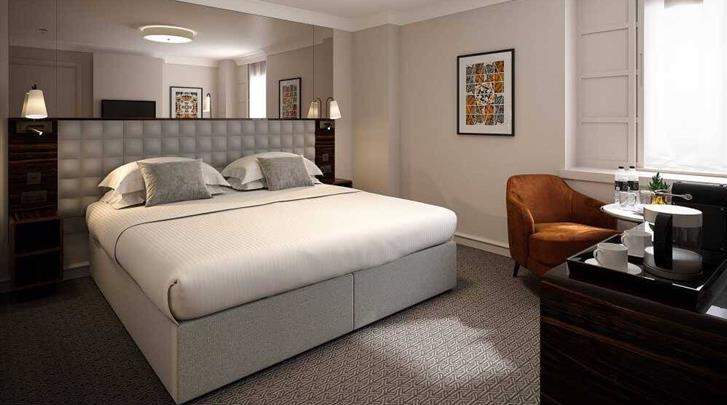 Londen, Strand Palace, Deluxe King kamer