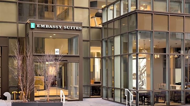New York, Embassy Suites by Hilton NY Manhattan Times Square, Façade hotel