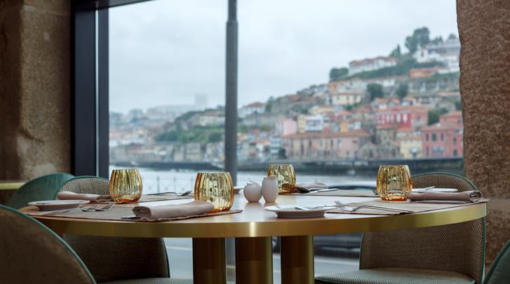 Porto, Hotel NEYA Porto, Restaurant