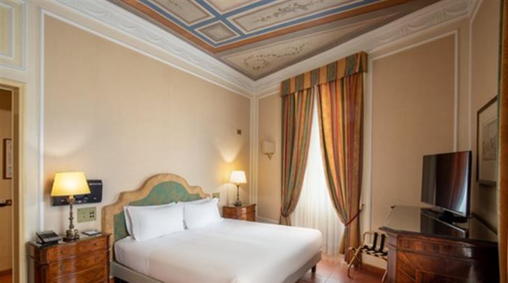 Rome, Hotel Canada, Triple room